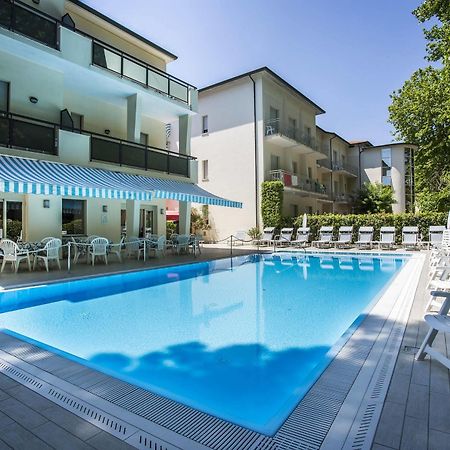 Hotel Athena Cervia Extérieur photo
